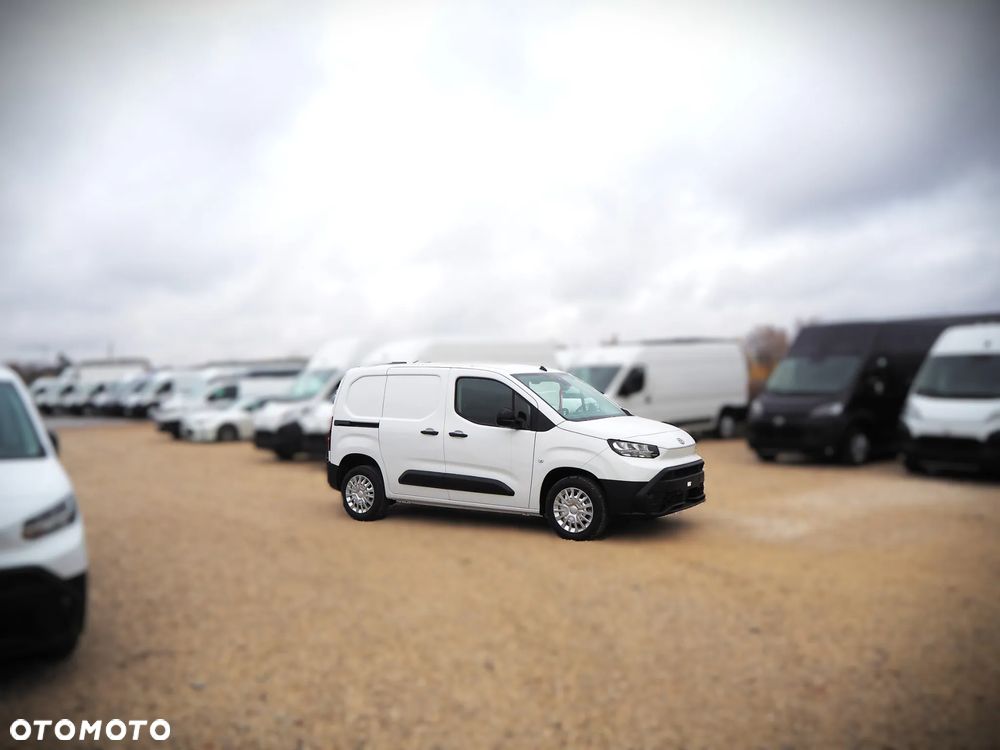 Toyota Proace City - 24