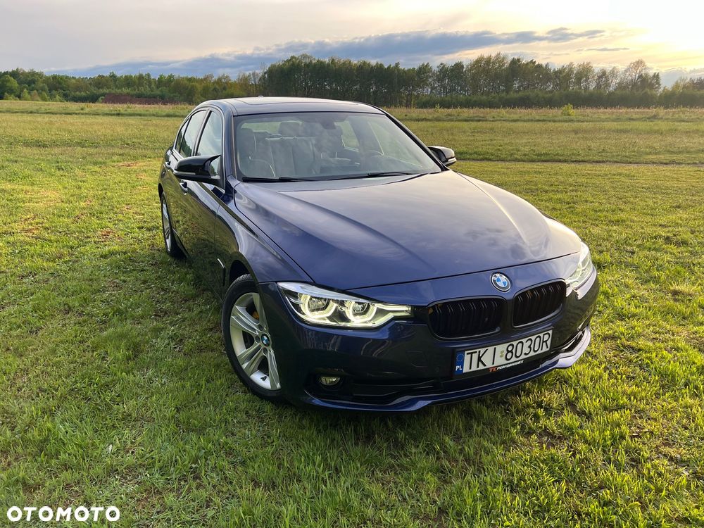 BMW Seria 3 330i xDrive Sport Line - 2