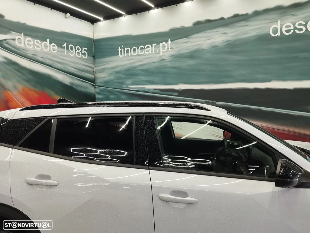 Peugeot 2008 1.2 PureTech Allure - 12