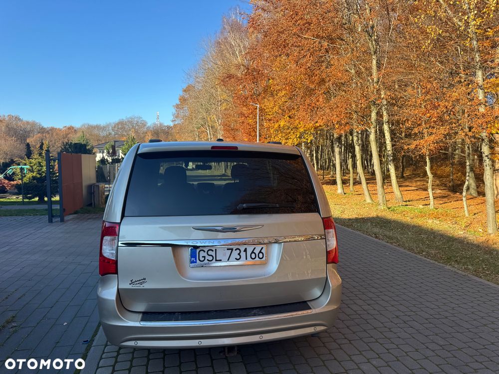 Chrysler Town & Country 3.6 Touring - 19