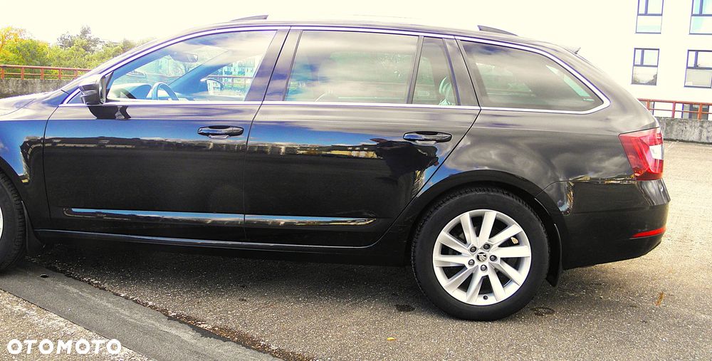 Skoda Octavia 2.0 TSI 4x4 Style DSG - 7