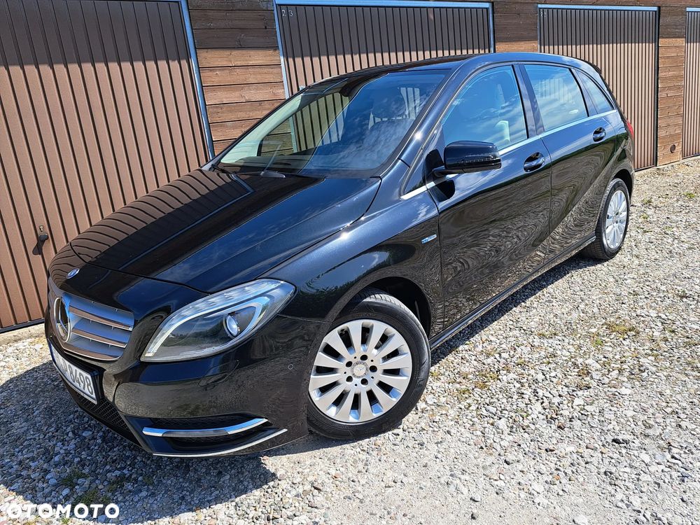 Mercedes-Benz Klasa B 180 (BlueEFFICIENCY) - 14