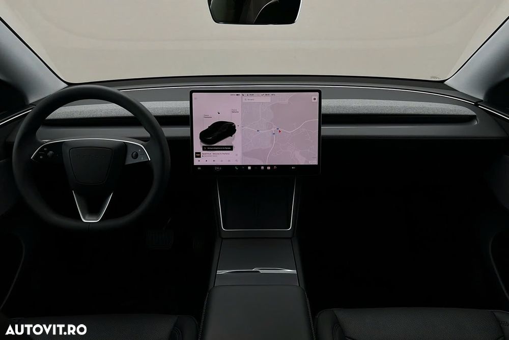 Tesla Model Y Long Range RWD - 13