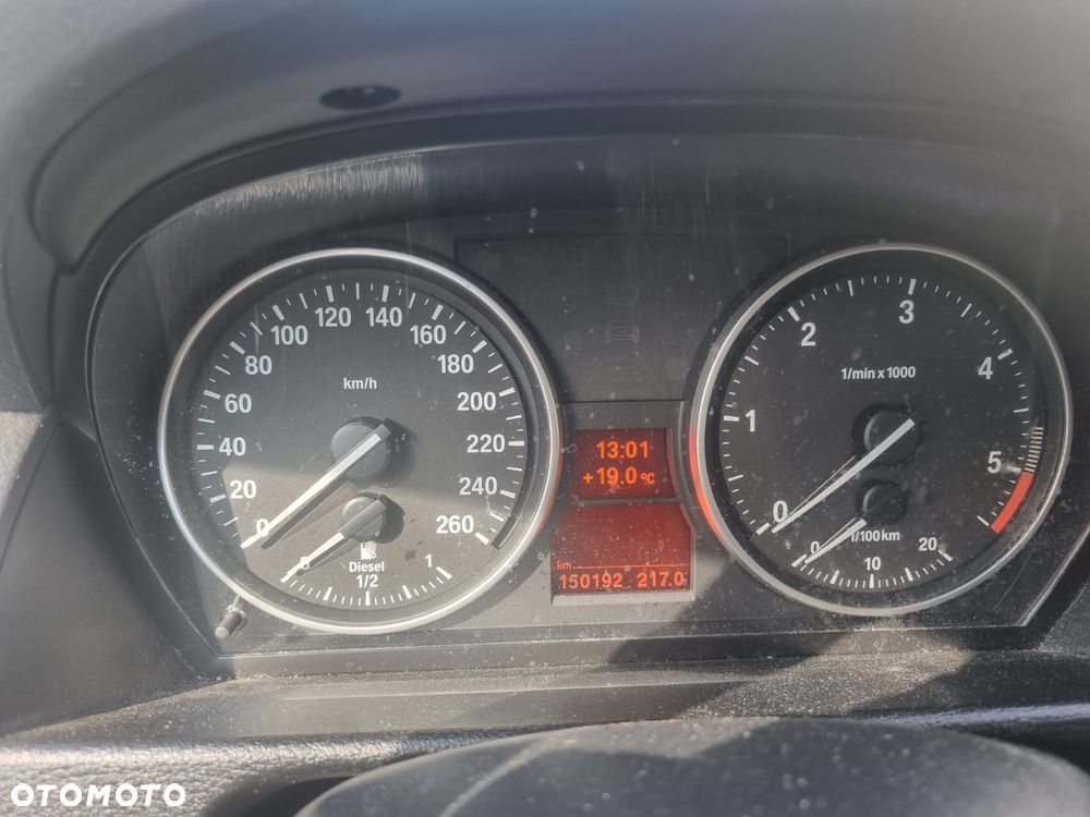 BMW X1 2011 photo 2