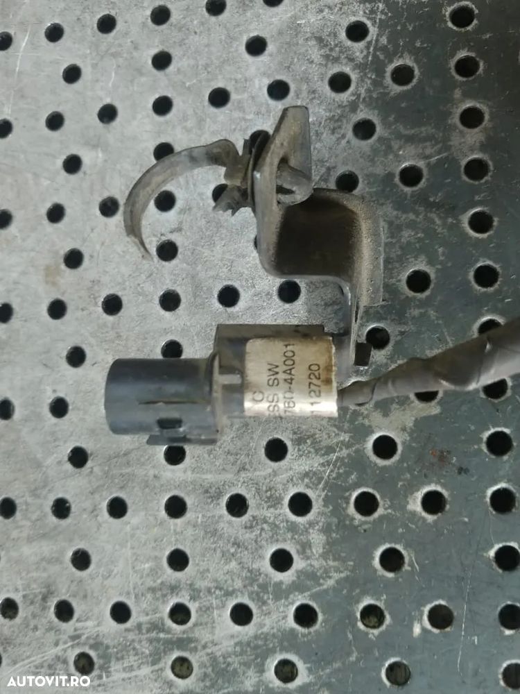 senzor presiune ulei  2.5 crdi hyundai h-1 94760-4a001 - 4