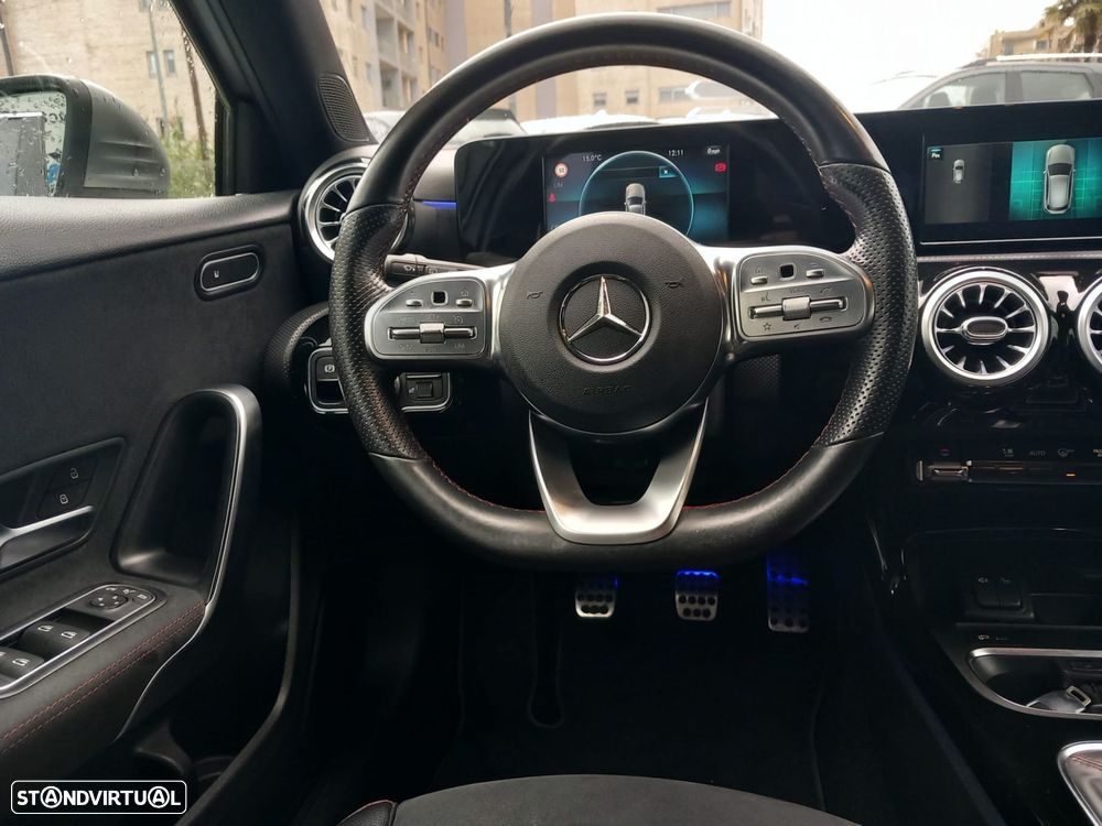 Mercedes-Benz A 180 d AMG Line - 16