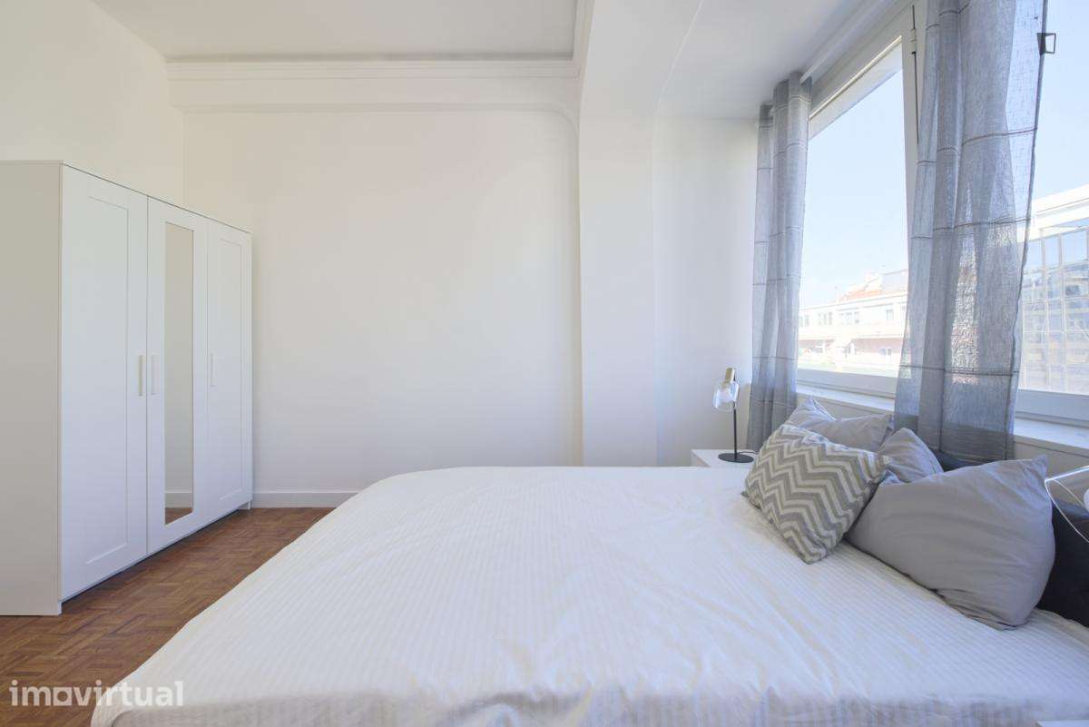 Quarto - localizado em Entrecampos Lisbon - Grande imagem: 3/36