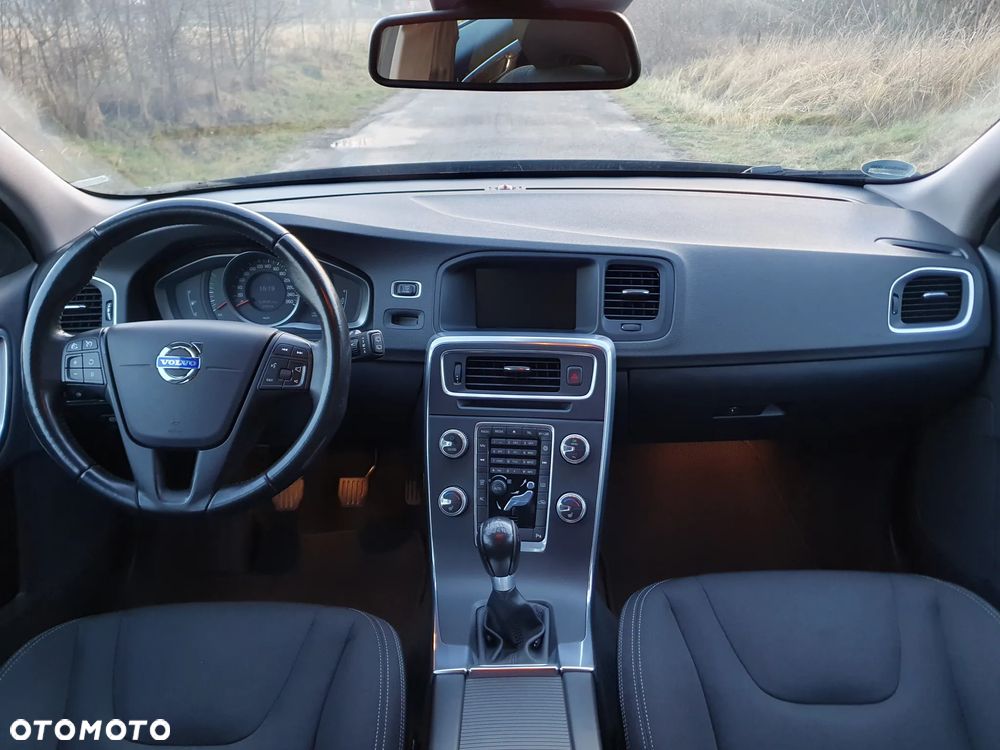 Volvo V60 - 16