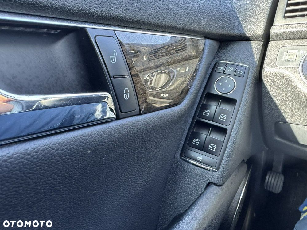 Mercedes-Benz Klasa C - 16