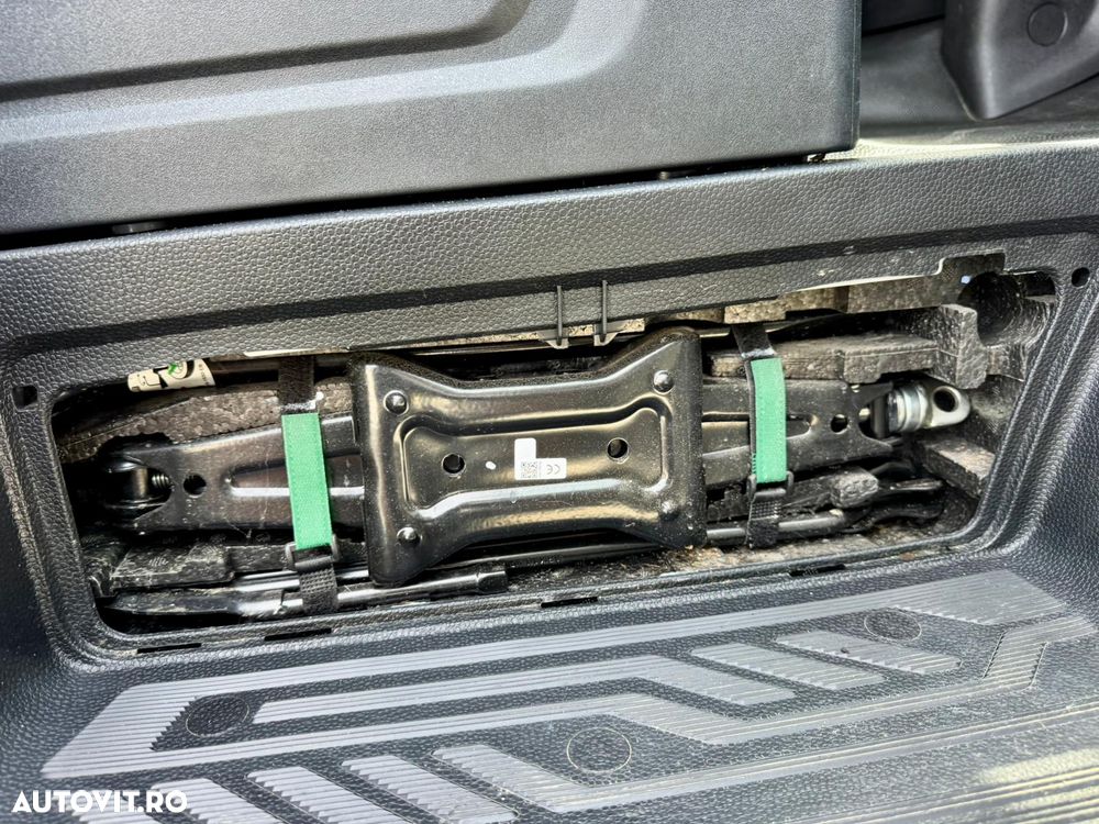 Ford Transit Custom Kombi 320 2.0 EcoBlue 105 CP L1H1 Trend - 38