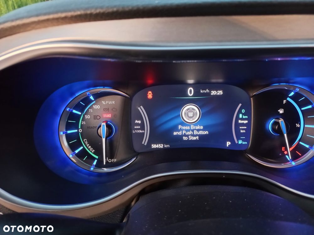 Chrysler Pacifica - 15