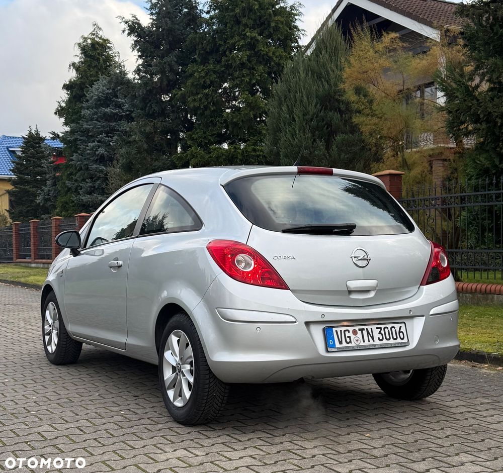 Opel Corsa 1.2 16V Energy - 5