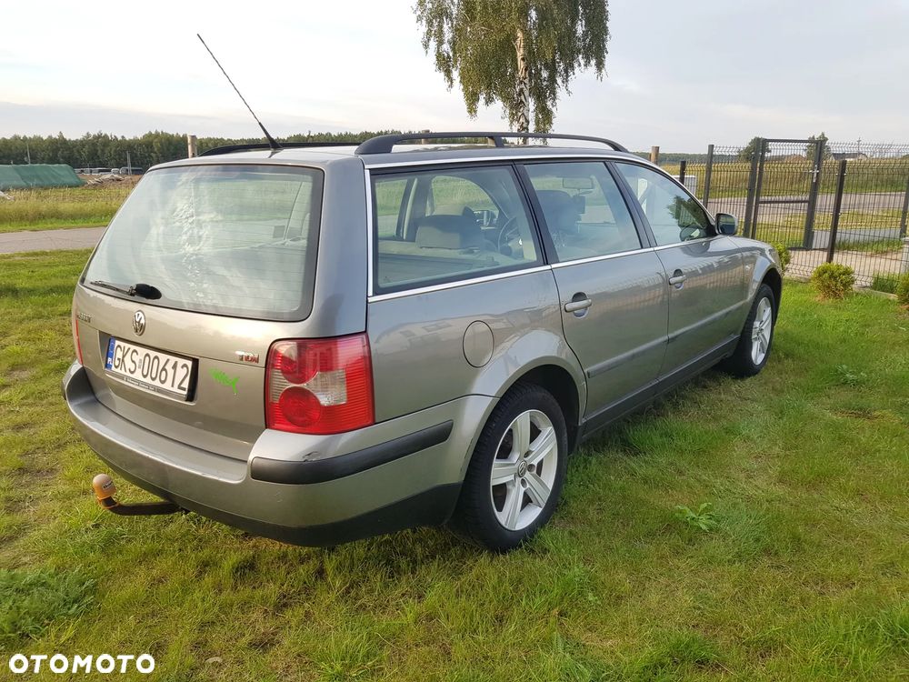 Volkswagen Passat - 8