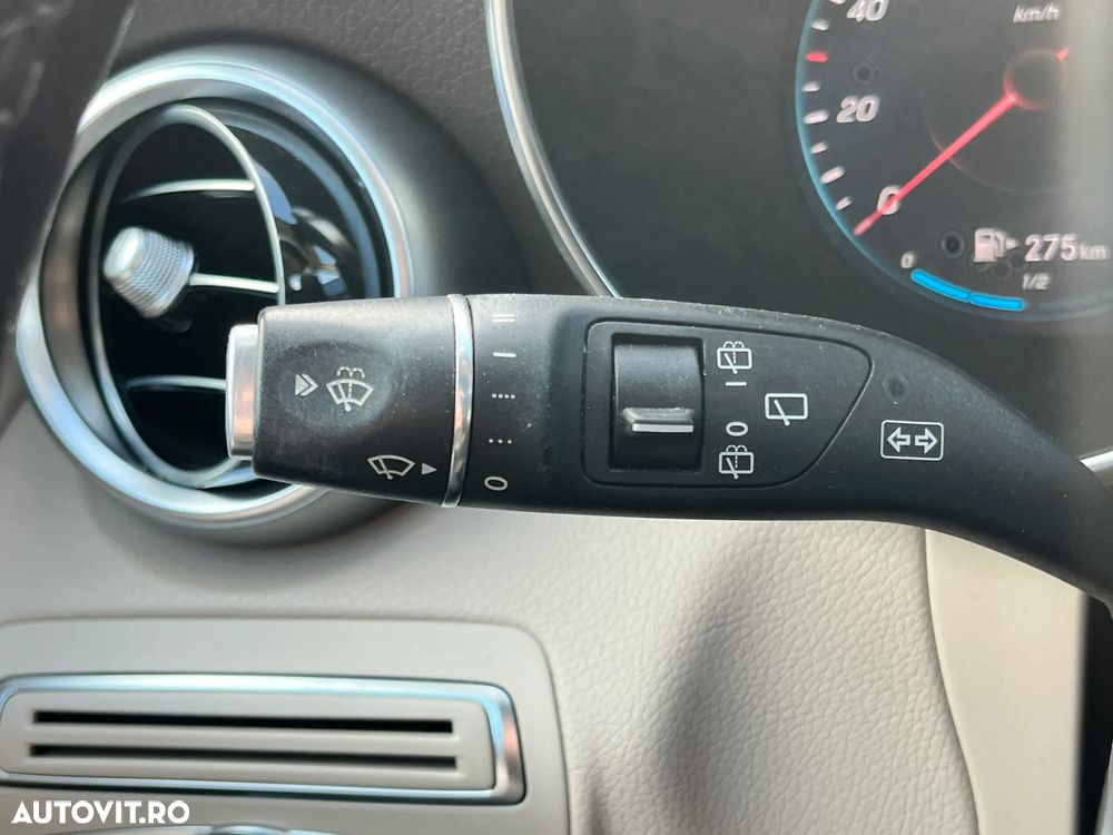 Mercedes-Benz GLC 300 4MATIC - 20