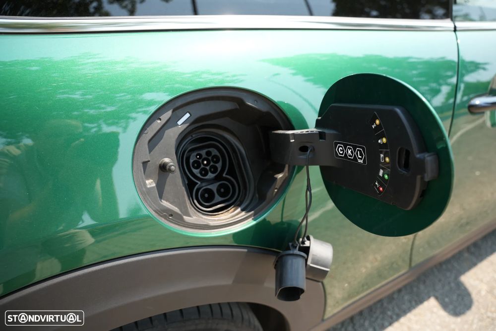 MINI 3 Portas Cooper SE Premium Extra Essential - 35