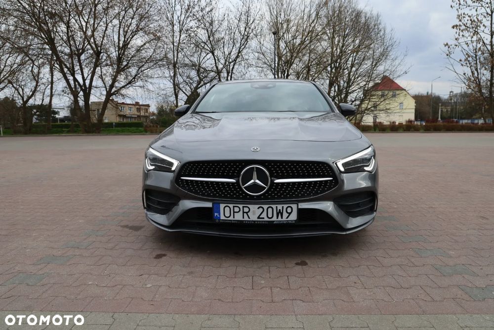 Mercedes-Benz CLA 220 4-Matic AMG Line 7G-DCT - 33