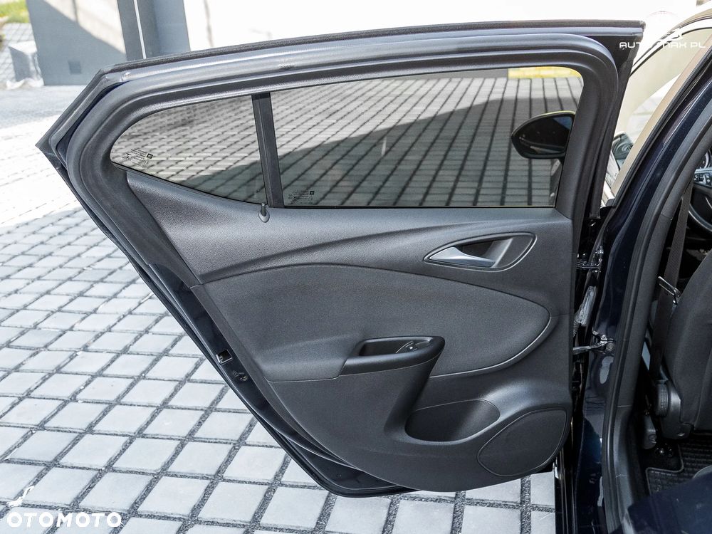 Opel Astra 1.4 T Enjoy - 32