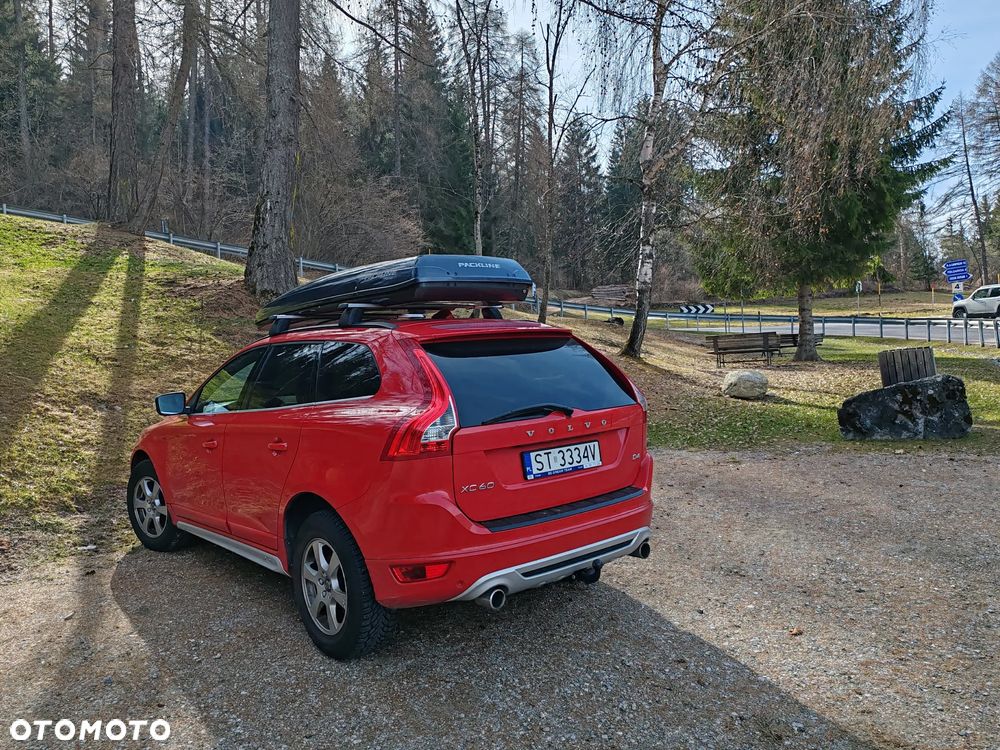 Volvo XC 60 D4 R-Design - 3