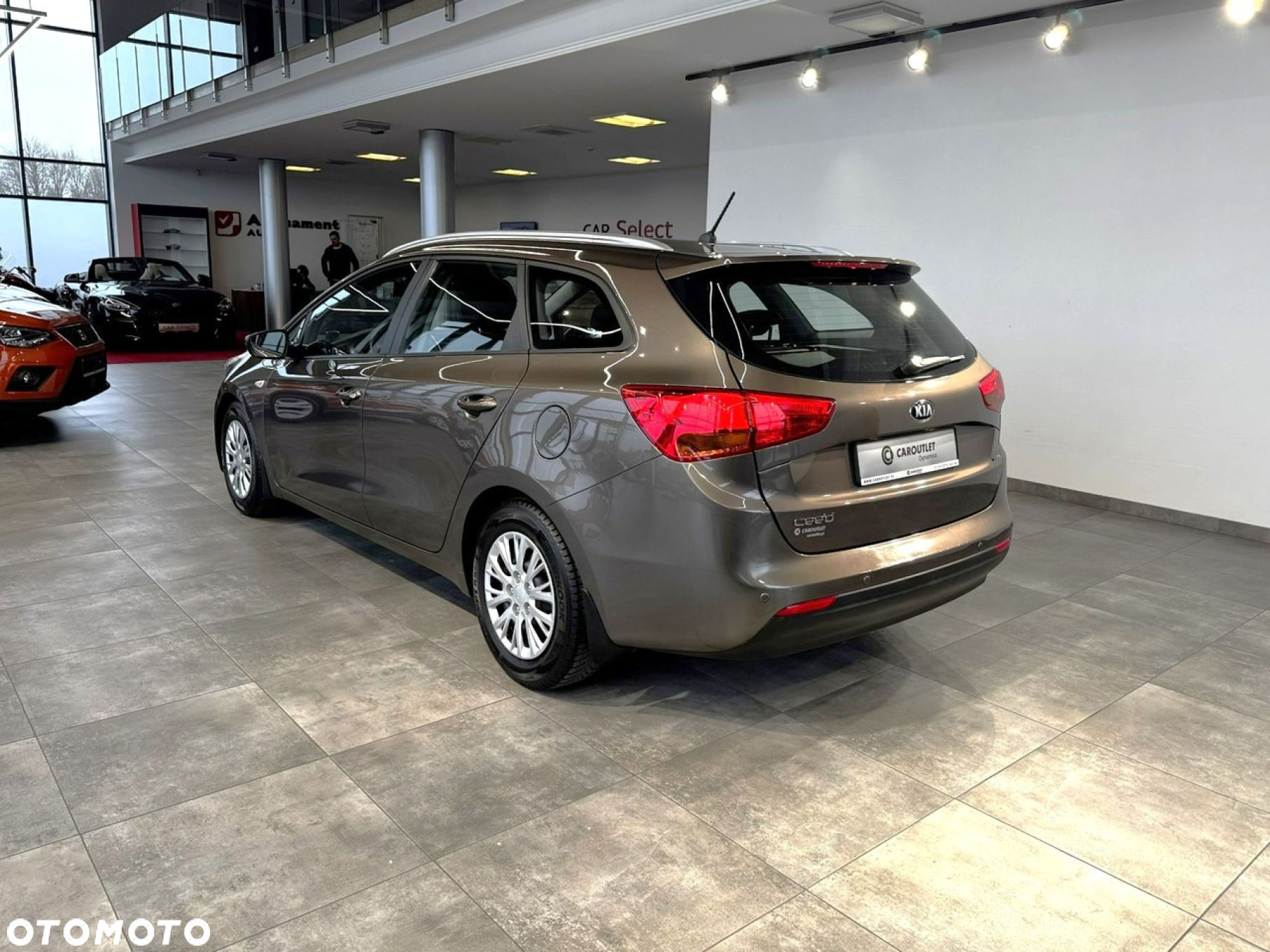 Kia Ceed - 7