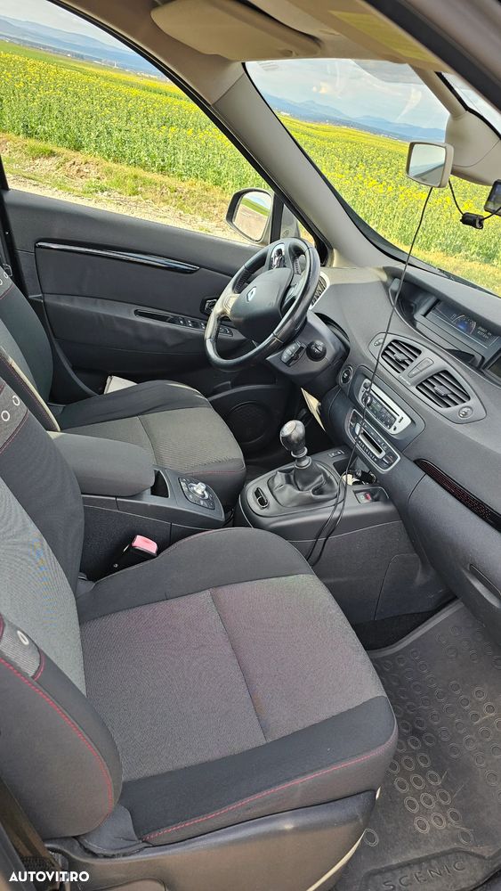 Renault Scenic - 15