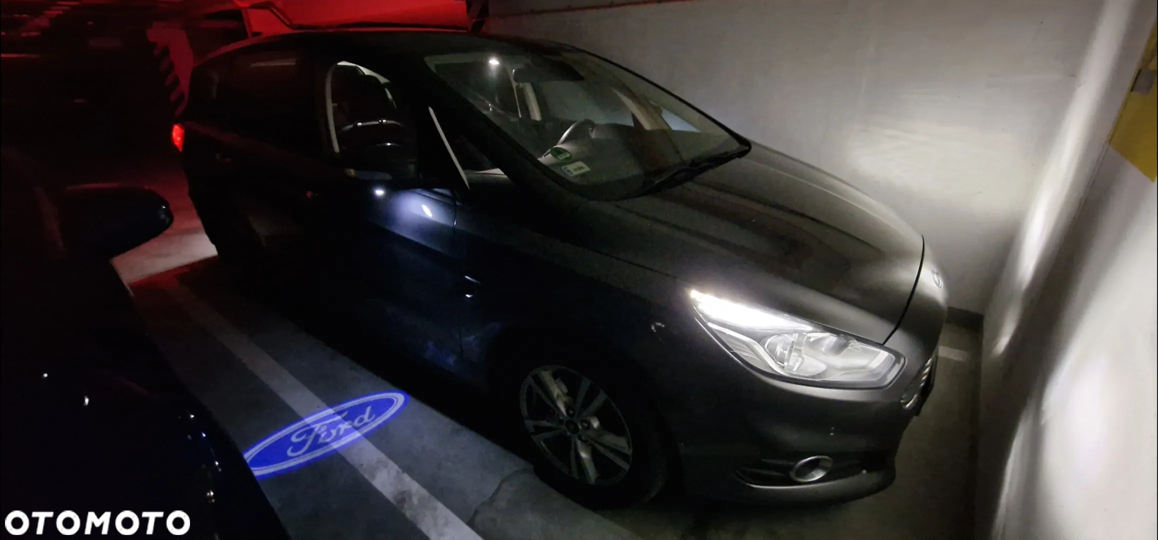 Ford S-Max 2.0 EcoBlue Titanium - 18