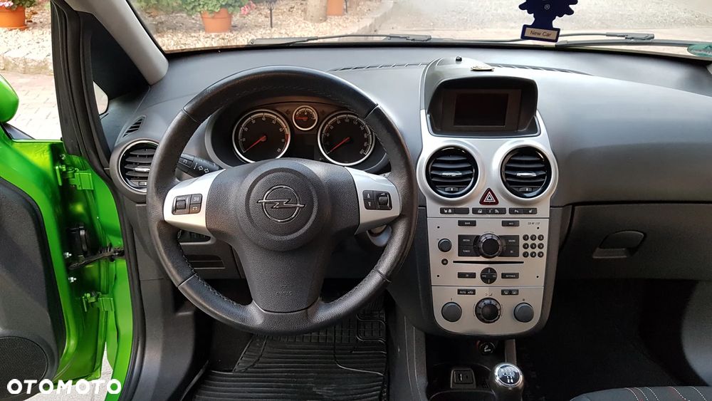 Opel Corsa 1.4 16V Enjoy - 19