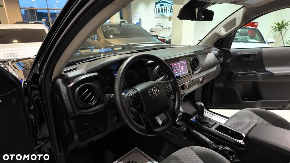 Toyota Tacoma - 27