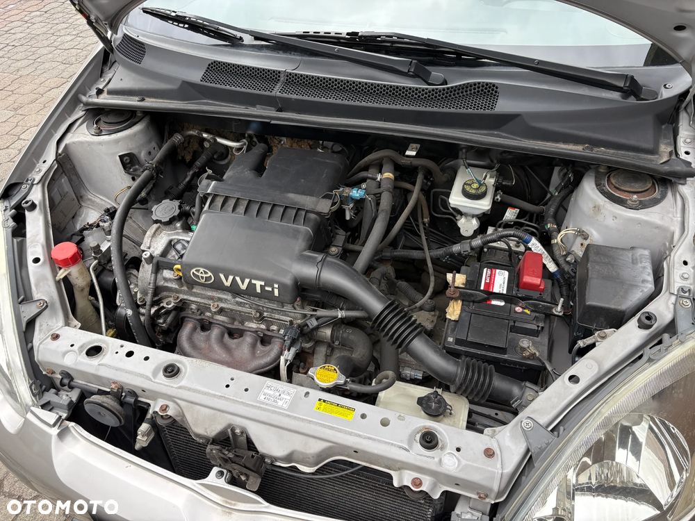 Toyota Yaris 1.0 Luna - 5