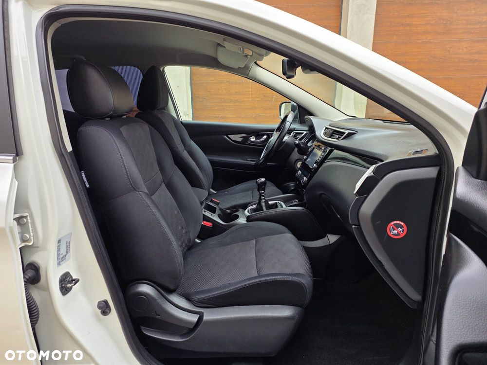 Nissan Qashqai 1.2 DIG-T Acenta EU6 - 14