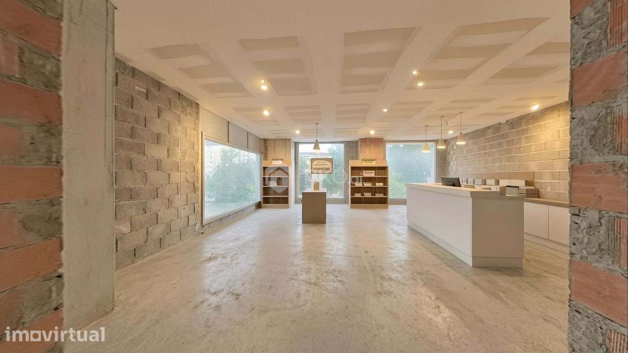LOJA CONTRUÇÃO NOVA COM SAÍDA DE FUMOS | 261 M² | ADAPTE AO SEU NEGÓCI - Grande imagem: 2/56