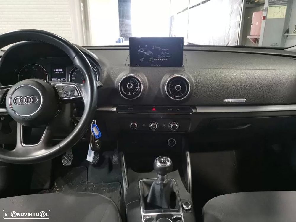 Audi A3 Sportback 2.0 TDI Design - 5
