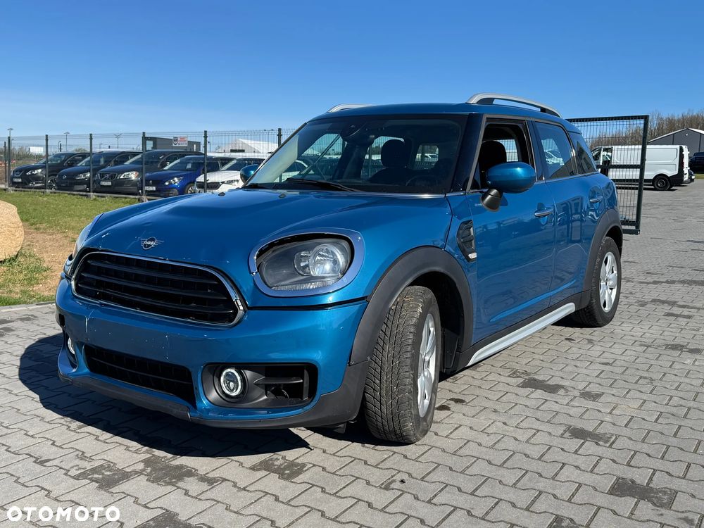 MINI Countryman One Essential Trim - 3