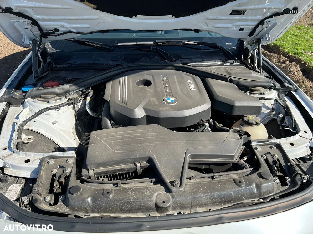 BMW Seria 3 318i Aut. M Sport - 15
