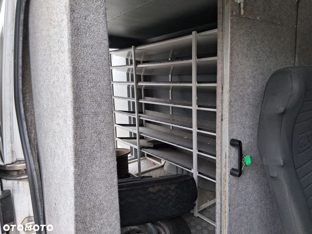 Volkswagen Crafter - 19