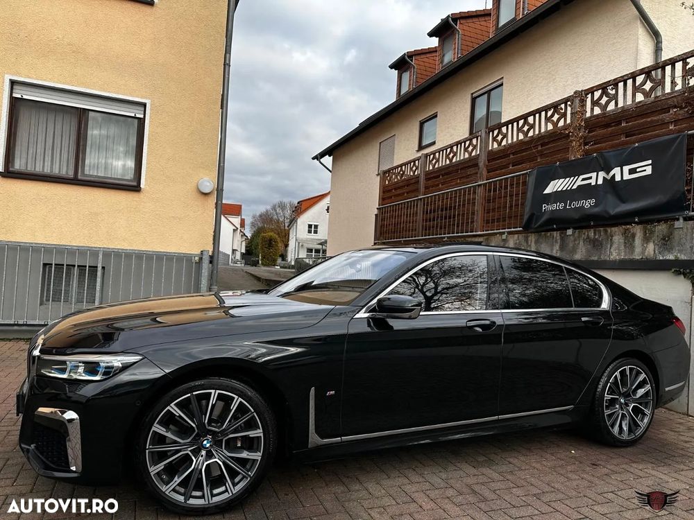 BMW Seria 7 730d xDrive MHEV - 37