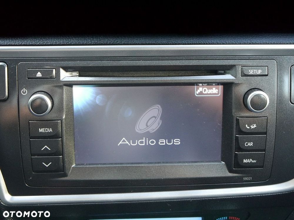 Toyota Auris - 22