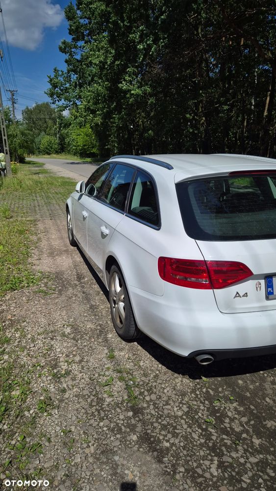 Audi A4 Avant - 15
