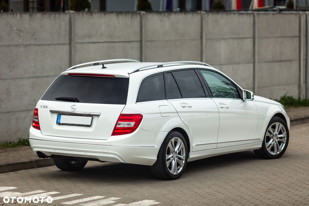 Mercedes-Benz Klasa C 180 (BlueEFFICIENCY) Avantgarde - 16