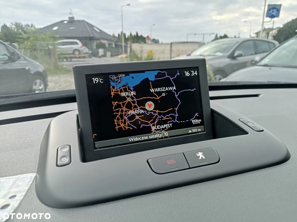 UWAGA ! 2017 PEUGEOT 5008 BENZYNA 131PS KLIMATRONIC NAVI ALU18 MALE KM I WLASC PL - 6