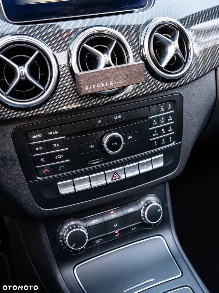 Mercedes-Benz Klasa B 180 7G-DCT AMG Line - 16