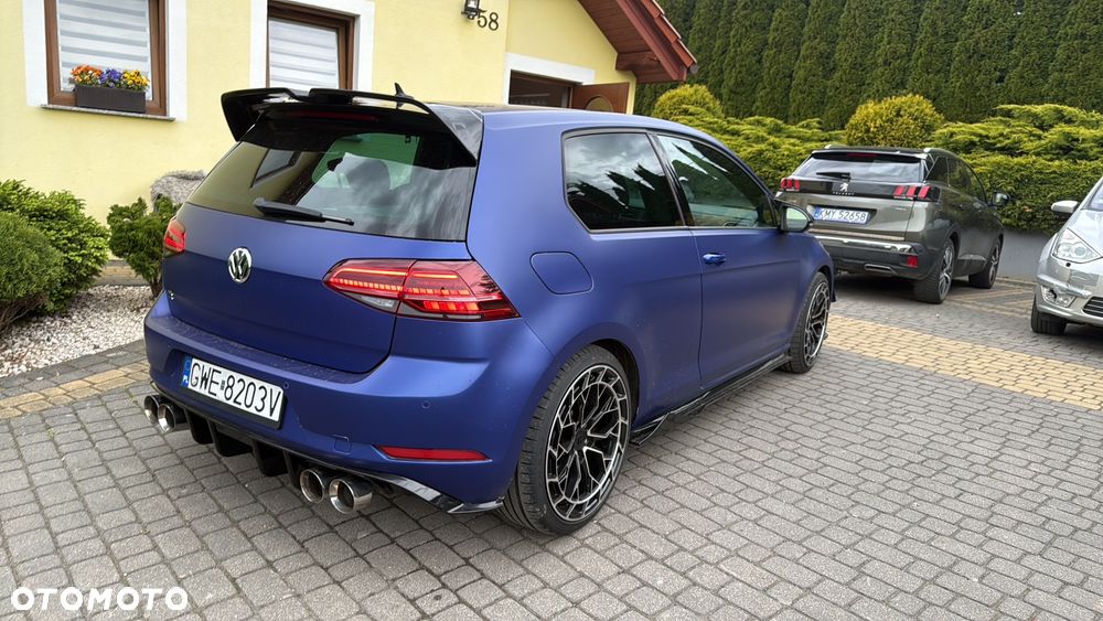 Volkswagen Golf - 5