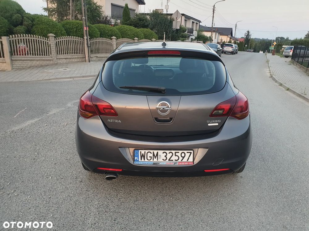 Opel Astra 1.4 T Enjoy - 6