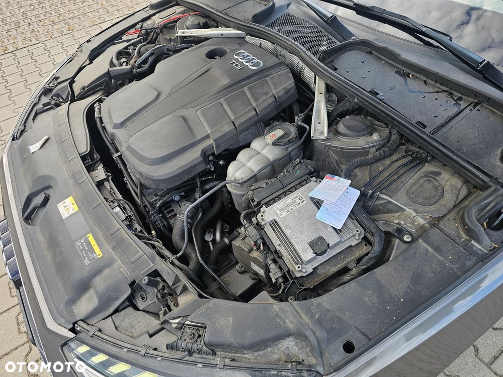 Audi A4 Avant 40 TDI quattro S tronic advanced - 13