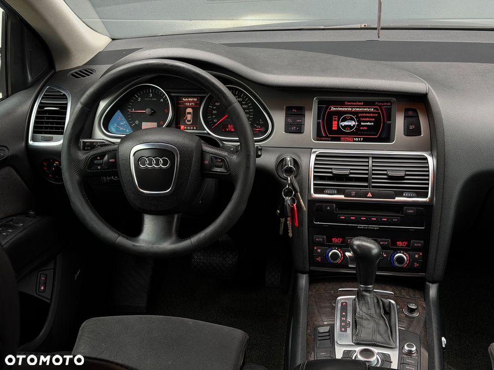 Audi Q7 - 12