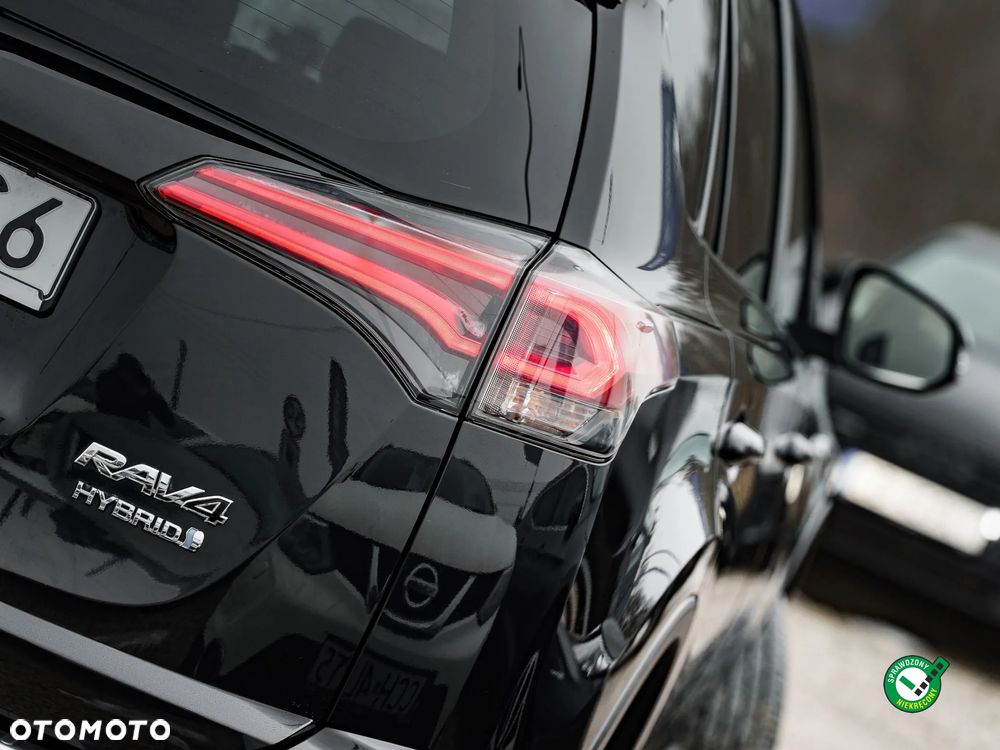 Toyota RAV4 Hybrid Platinum 4x2 - 12