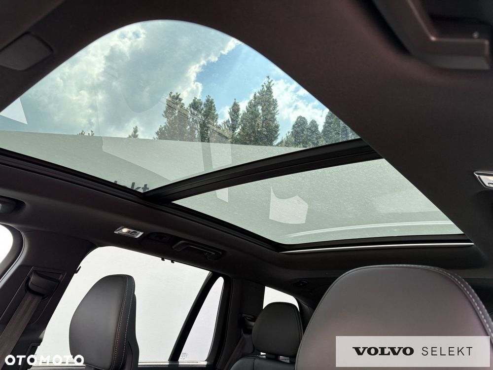 Volvo XC 90 - 26