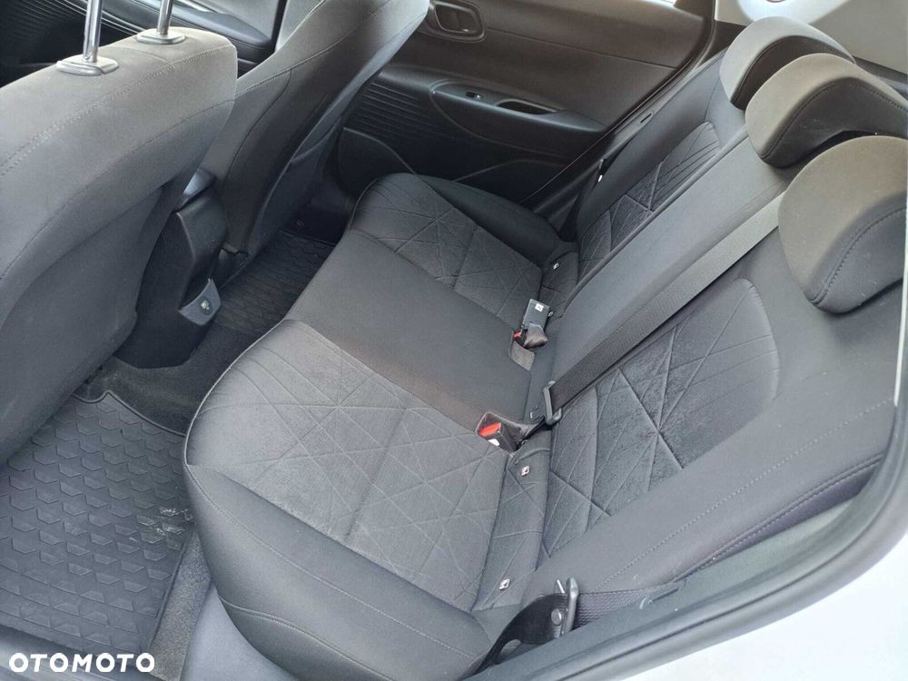 Hyundai Bayon 1.0 T-GDI Smart DCT - 12