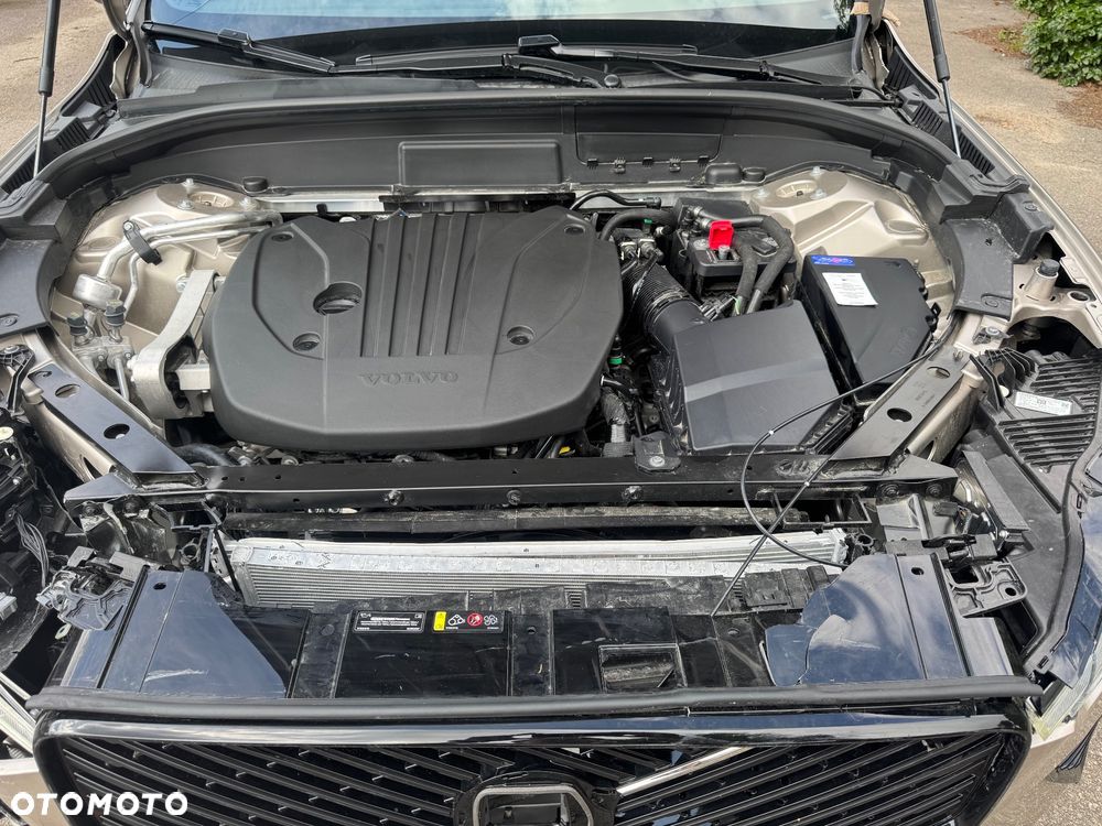 Volvo XC 60 B5 B AWD Plus Black Edition - 25