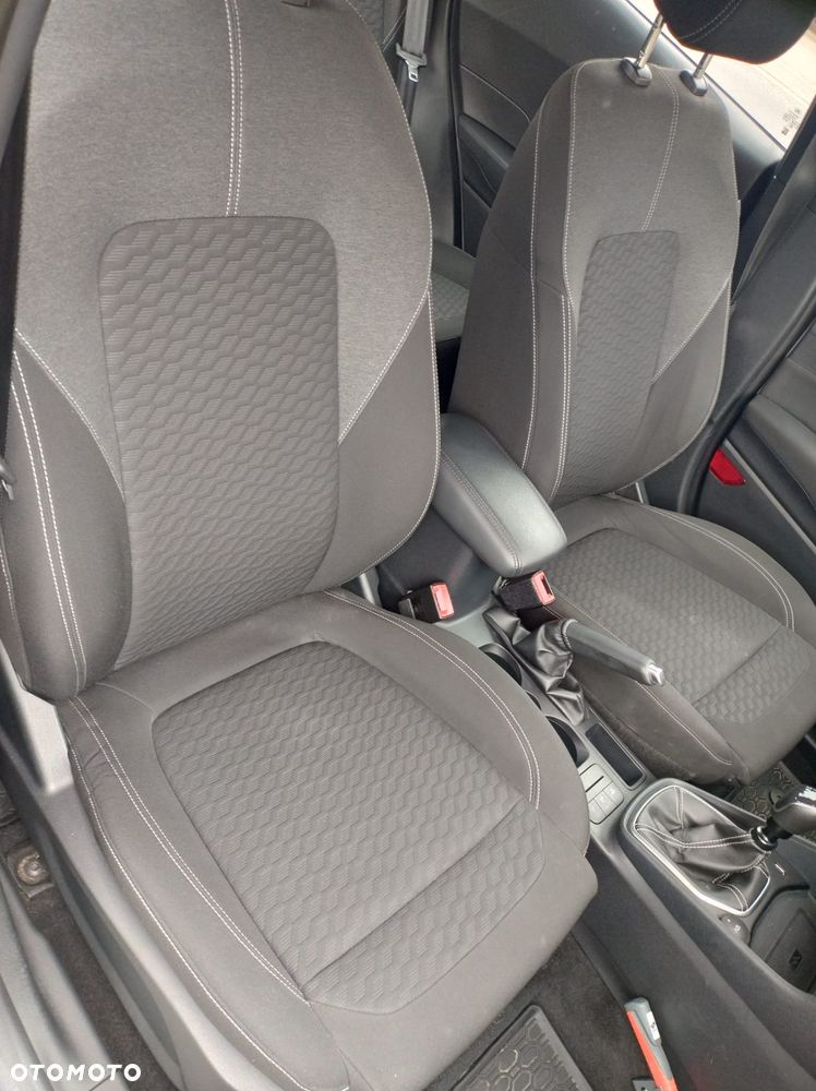 Ford Fiesta 1.0 EcoBoost Hybrid S&S ACTIVE - 11