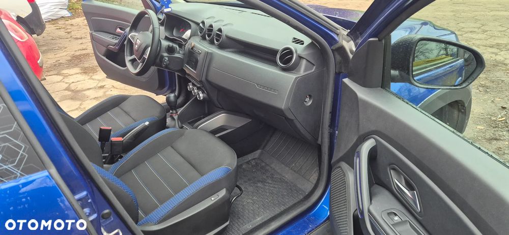 Dacia Duster ver-1-0-tce-sl-celebration - 8